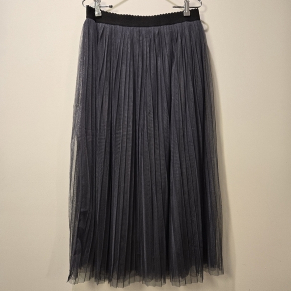 Zenana Women's‎ Pleated Double Mesh Overlay Maxi Skirt Large - Picture 1 of 15